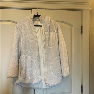 H&M White Puffer Jacket Plush Cozy Design